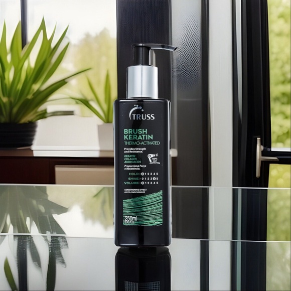 BUNDLE TRUSS Beach Waves Hair Styling Spray + Brush Keratin Leave-In Treatment - Picture 14 of 16